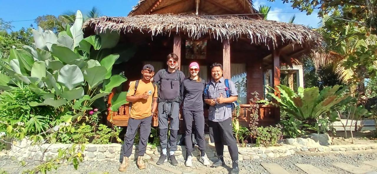 Tropical Jungle Lodge & Jungle Trekking Bukit Lawang Exterior foto